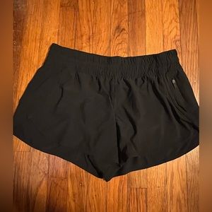 LULULEMON LOW RISE TRACKER SHORTS-BLACK-SIZE 14